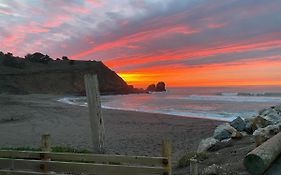Sea Breeze Motel